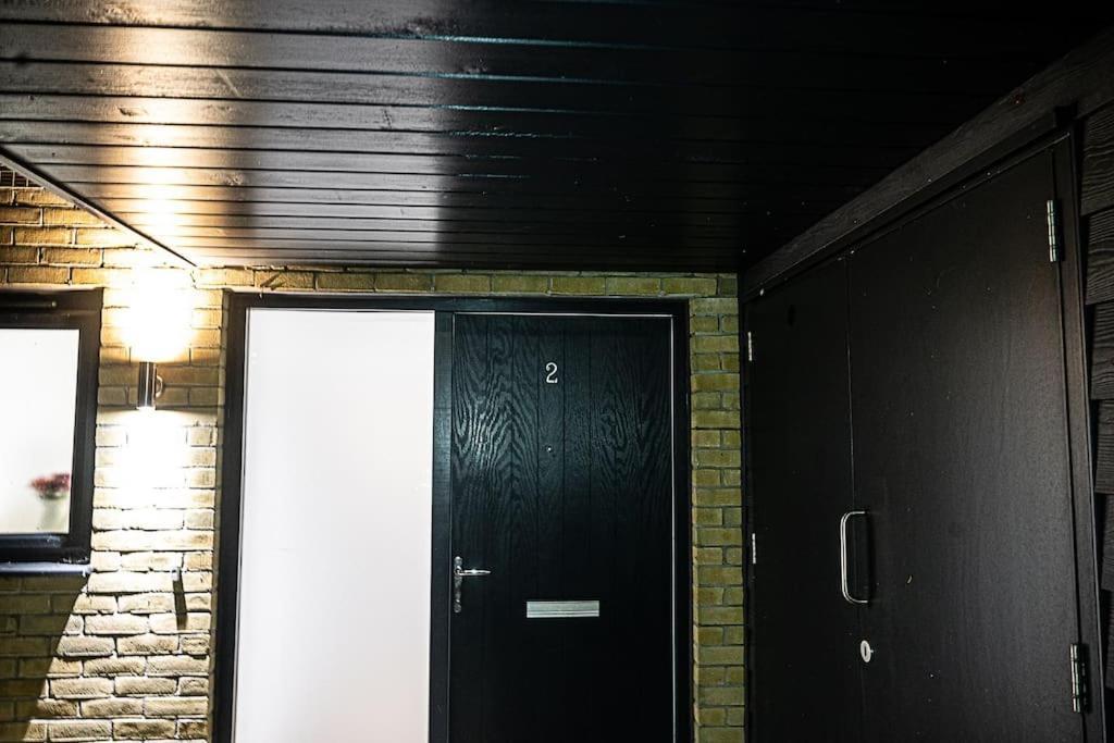 Exquisite Cozy House, Close To Train Station And Amenities Harold Wood Exterior foto